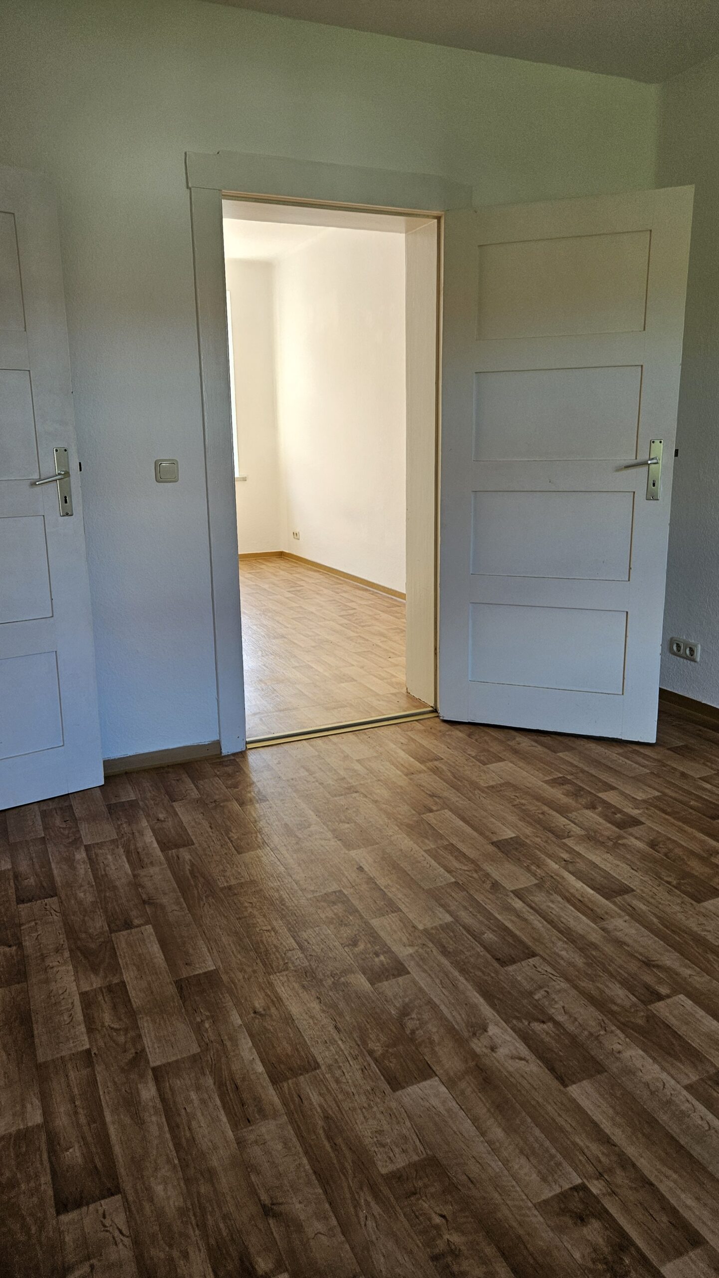 Wohnung mit Innentür, Parkettboden